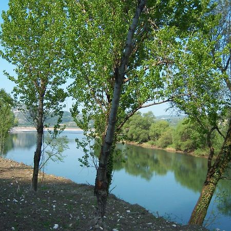 B&B Corte Barbieri Dolcè Екстериор снимка