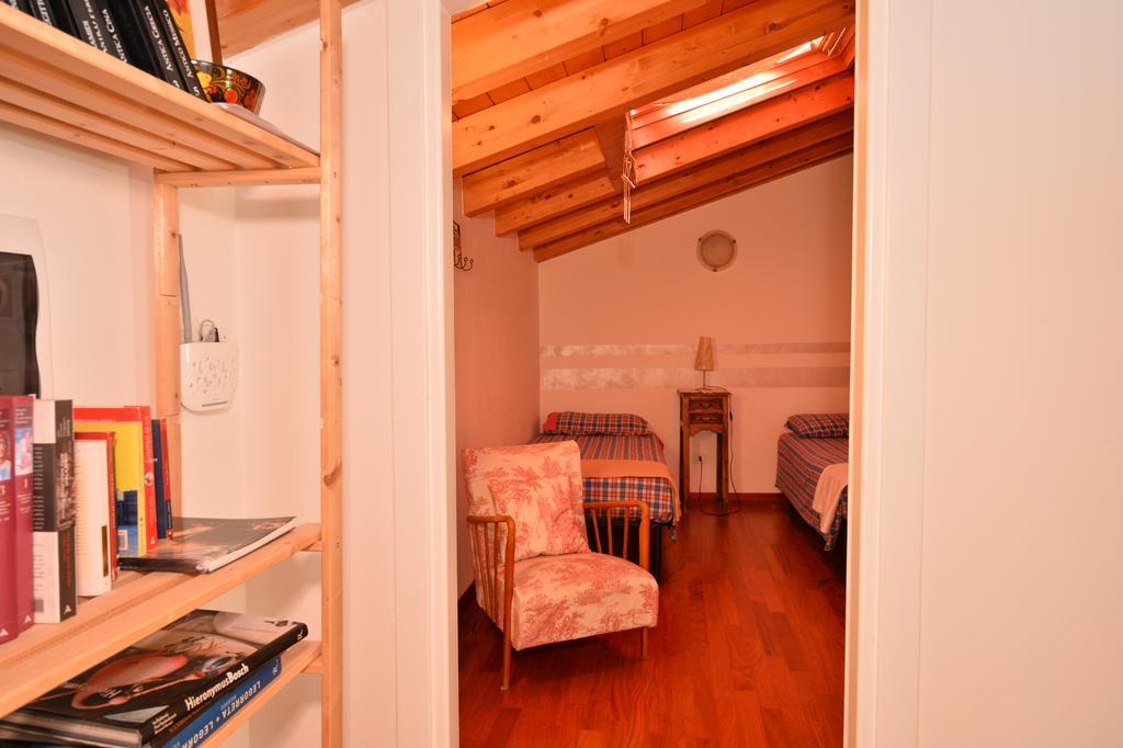 B&B Corte Barbieri Dolcè Екстериор снимка